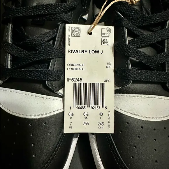 NWT Adidas Rivalry Low Black White Sneakers Big Kids 7 Women’s 8.5