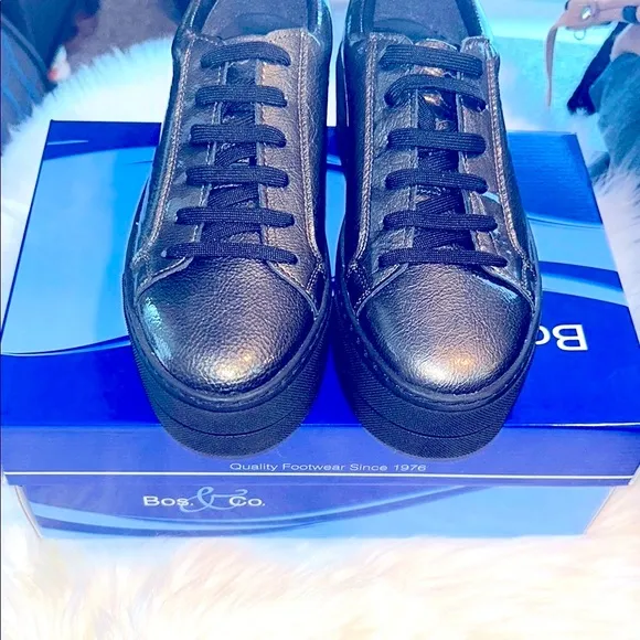 NWT Bos. &amp; Co. Platform Leather Unisex Pewter Sneakers 🩶