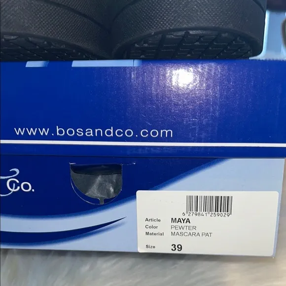 NWT Bos. &amp; Co. Platform Leather Unisex Pewter Sneakers 🩶