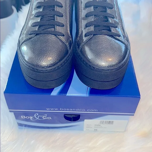 NWT Bos. &amp; Co. Platform Leather Unisex Pewter Sneakers 🩶