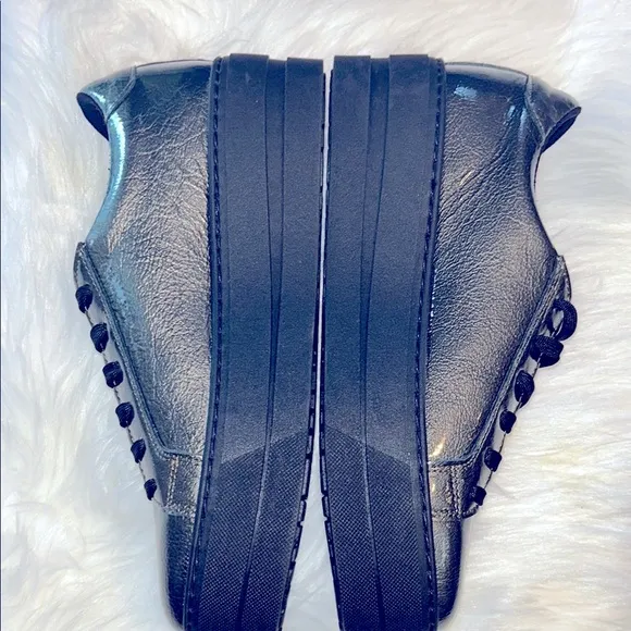 NWT Bos. &amp; Co. Platform Leather Unisex Pewter Sneakers 🩶