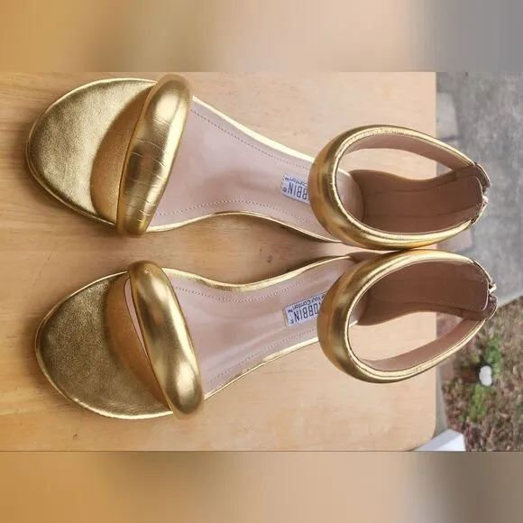 NWT CAPE ROBBIN GOLD BUBBLE ANKLE STRAP SANDAL SZ 6