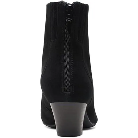 NWT Clarks Teresa Boot Womens Faux Black Suede Zipper Ankle Boots-Size6
