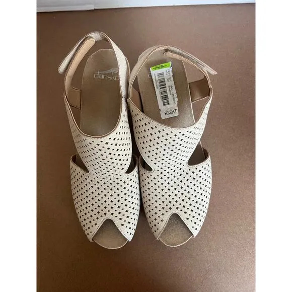 NWT Dansko Teagan Beige Leather Slingback Peep Block Heel Comfort Sandal 10.5