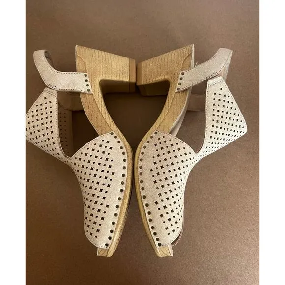NWT Dansko Teagan Beige Leather Slingback Peep Block Heel Comfort Sandal 8.5-9