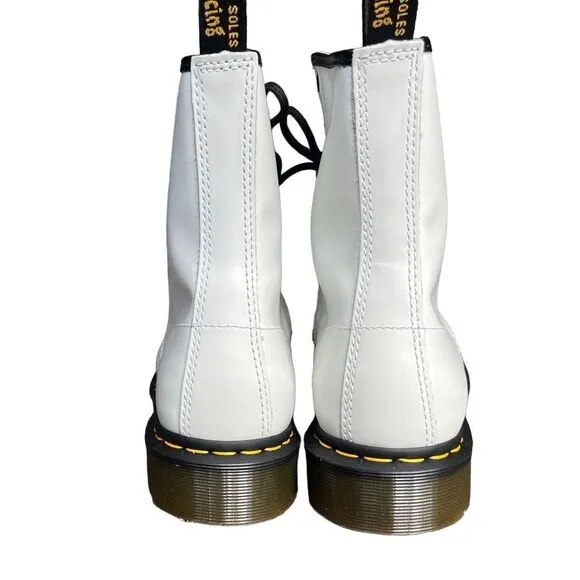 NWT Dr. Martens 1460 Smooth Leather Lace Up Boots - White - Womens sz 10
