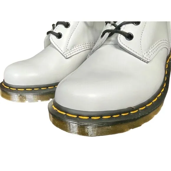 NWT Dr. Martens 1460 Smooth Leather Lace Up Boots - White - Womens sz 10