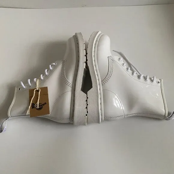 NWT Dr. Martens 1460 White Monochromatic Patent Leather Women's Boots Size 6