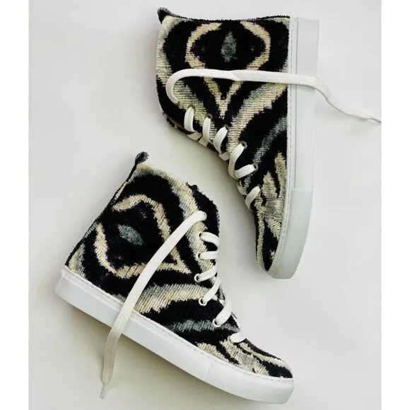 NWT Elysian silk velvet ikat fuzzy Ankara high top sneakers