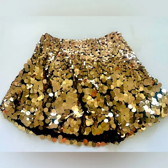 NWT! Free people Can't Get Enough Disc Sequin Mini Skirt in Gold and black
