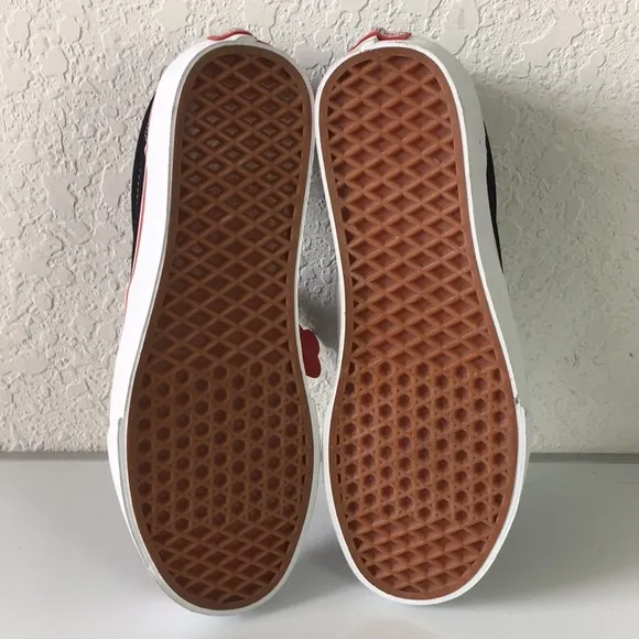 NWT Men Vans Classic I❤️ Heart Shoes size 9.5