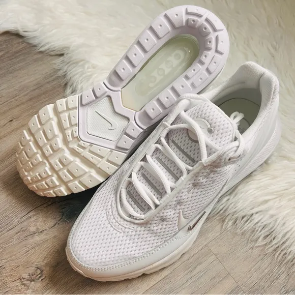 NWT Nike Air Max Pulse Women’s Shoes