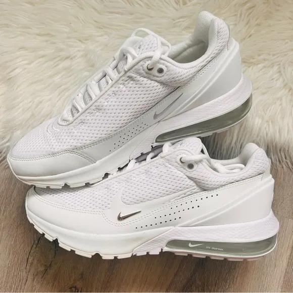 NWT Nike Air Max Pulse Women’s Shoes