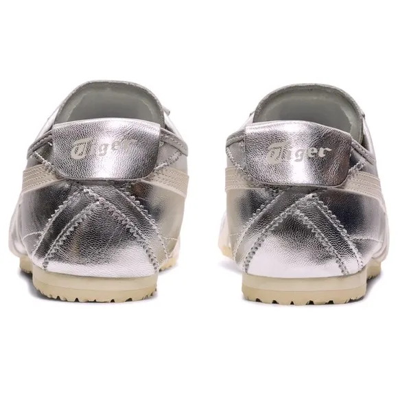 NWT Onitsuka Tiger Mexico 66 Silver Off White Sneakers Size 6