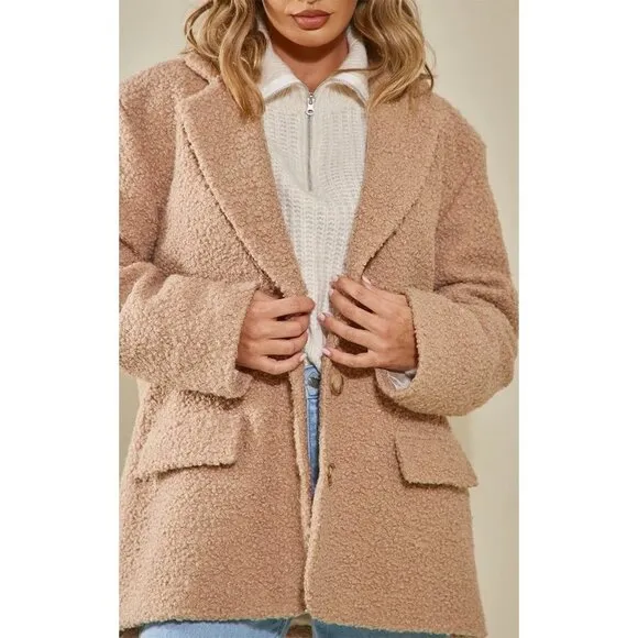 NWT PRETTYLITTLETHING BOUCLE LONGLINE OVERSIZED CURVED HEM BLAZER Size US 4 Colo