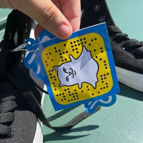 NWT Ripndip black and white lace up ankle high shoes w/ cat flipping off detail