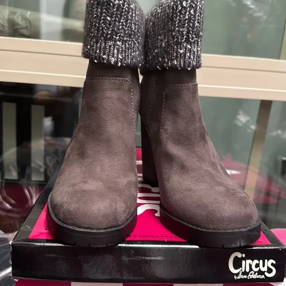 NWT Womens Circus Sam Edelman Carter Heeled Fashion Boots, Steel Grey size 6.5