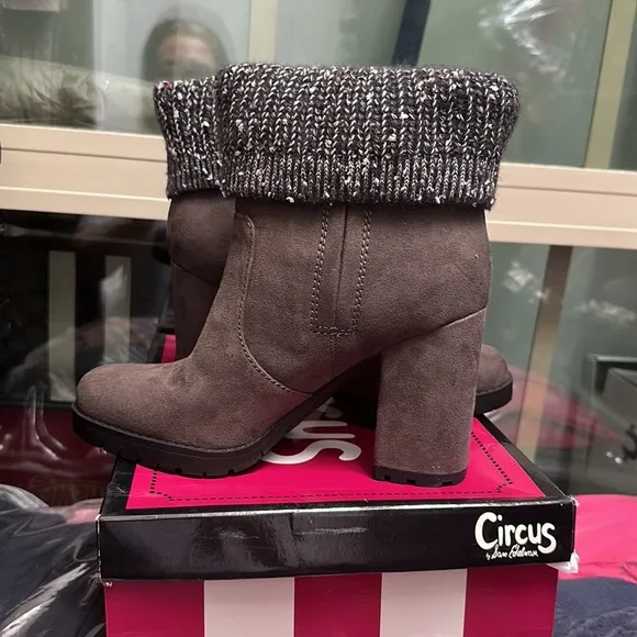 NWT Womens Circus Sam Edelman Carter Heeled Fashion Boots, Steel Grey size 6.5