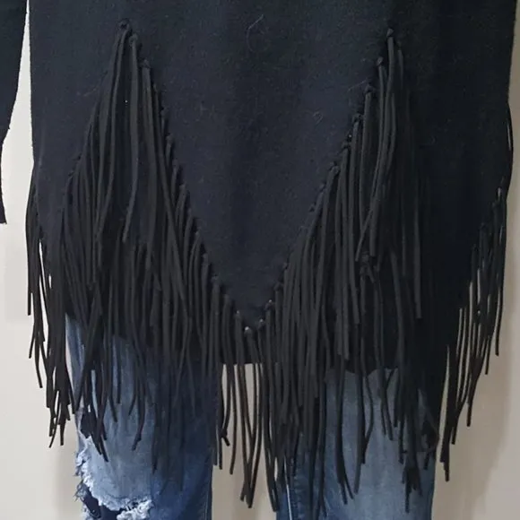 💥OC by Oleg Cassini Boho-chick Fringe Sweater💥