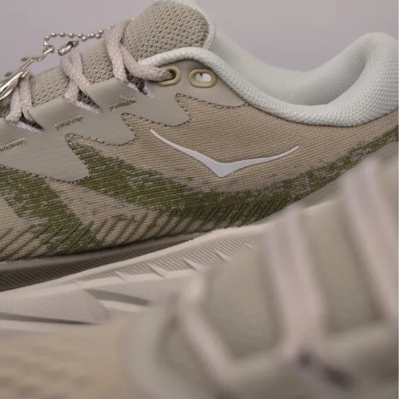 Oka One One Skyline Float Shock Absorbing Low Top Running Shoes