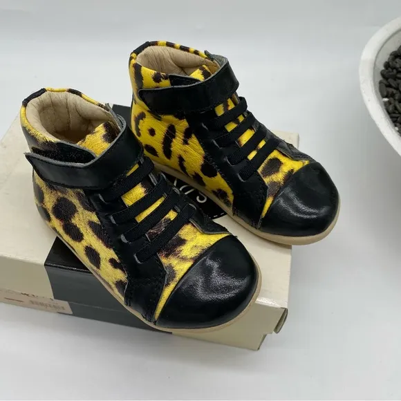 Old Soles toddler unisex Bondi high top yellow black leopard leather shoes in 6