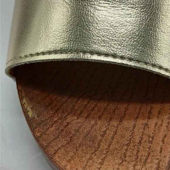 Olivia Miller Womens Sandals Shoes Size 8 Gold Faux Leather Slip On Mules Slides