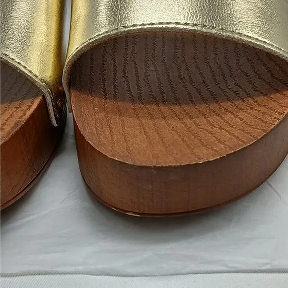 Olivia Miller Womens Sandals Shoes Size 8 Gold Faux Leather Slip On Mules Slides