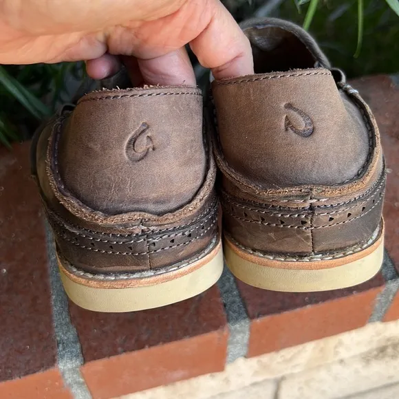 Olukai HONOLULU Nubuck Emma Howard Footbed, Aloha Style Size US 8.5 Brown