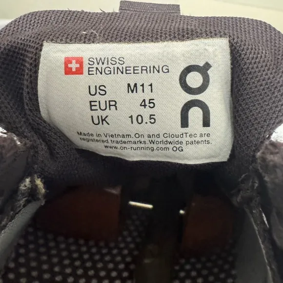 On Cloud Terry Men's Travel Running Shoes Sneakers Black &amp; Gray Size 11