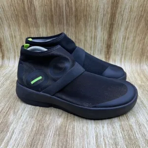 Oofos Oomg‎ High Men's Size 9 EU 42 Triple Black Slip On Comfort Shoes Sneakers