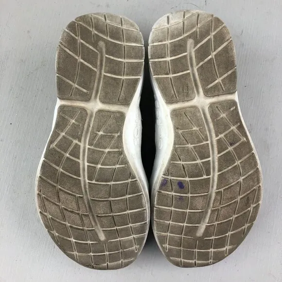Oofos Women's Size 6.5 Oomg Low Grey Closed Toe Slip On Walking Shoes Sneakers
