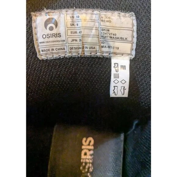 Osiris vintage skater shoes. In good condition. Size 10