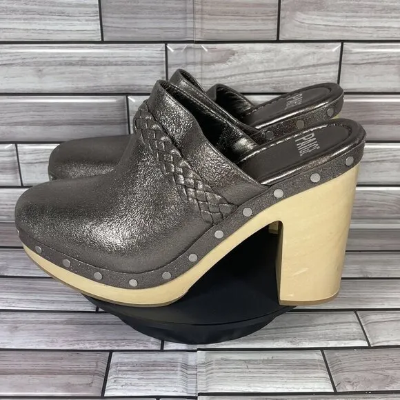 PAIGE Women's Gunmetal Suede Studded Platform Slip-On Clogs Shoe Size 7-NEW