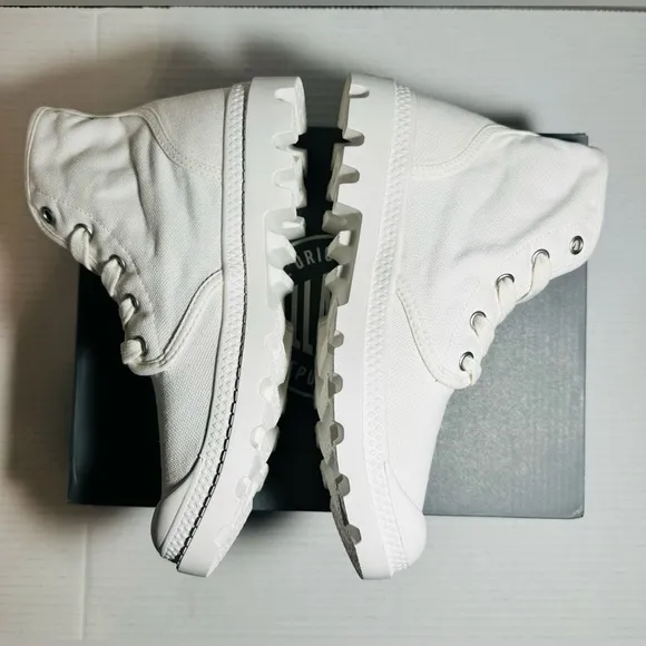Palladium Boot Pampa Hi Women’s  Size 6 Original Urban White Indie Medium New