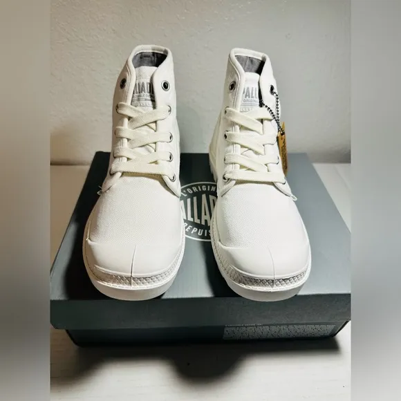 Palladium Boot Pampa Hi Women’s  Size 6 Original Urban White Indie Medium New