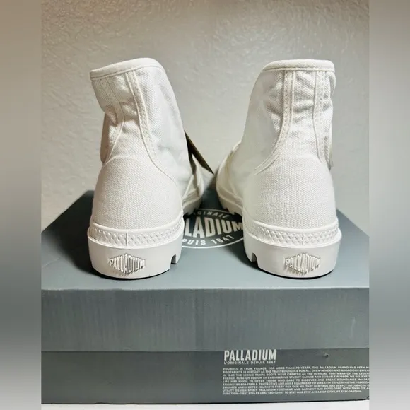 Palladium Boot Pampa Hi Women’s  Size 6 Original Urban White Indie Medium New