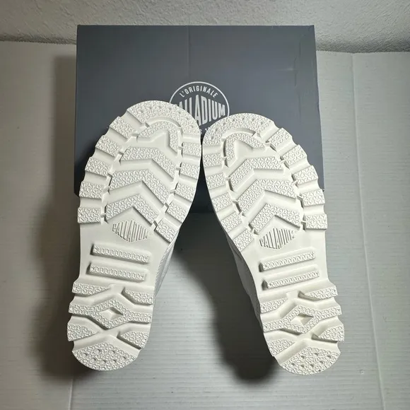 Palladium Boot Pampa Hi Women’s  Size 8.5 Original Urban White Indie Medium New