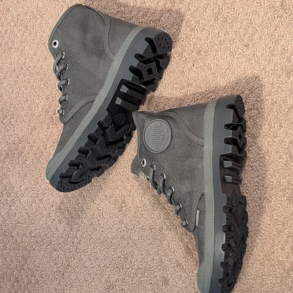Palladium Pampa Canvas Shoes Unisex High-Top Alloy Gray in 4.5M, 6W