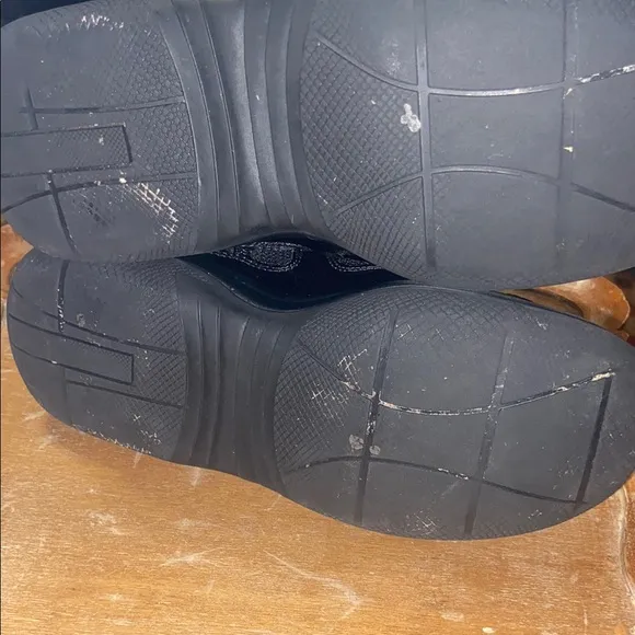 Patent leather Prada high top kids shoes size 34 (2-1/2)