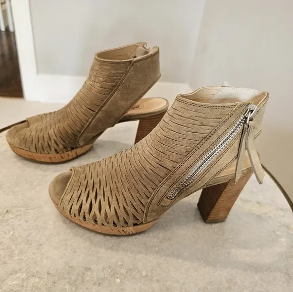Paul Green Costa Peep Toe Bootie Size 3.5 (6) Natural Nude