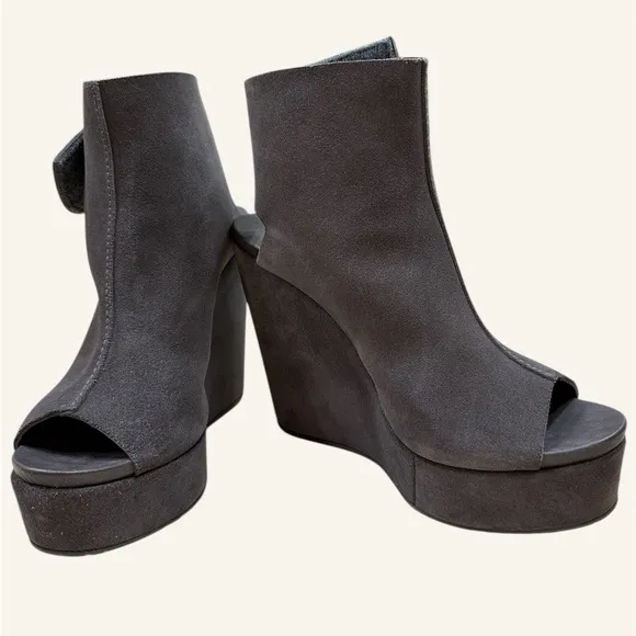PEDRO GARCIA Gray Suede Platform Wedge Peep-Toe Ankle Boots🌸
