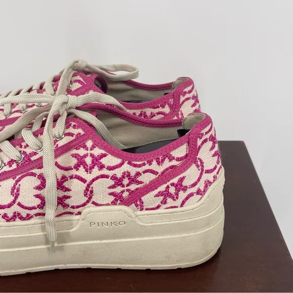 PINKO Greta Love Birds Logo Size 41 Monogram Platform Shoes Msrp $299.99‎