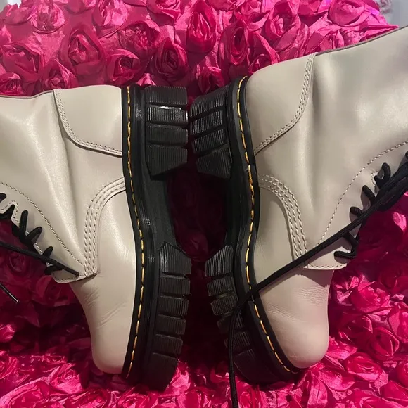 PLATFORM BOOTS Dr. Martens Women Audrick Nappa Leather Platform Ankle Boots