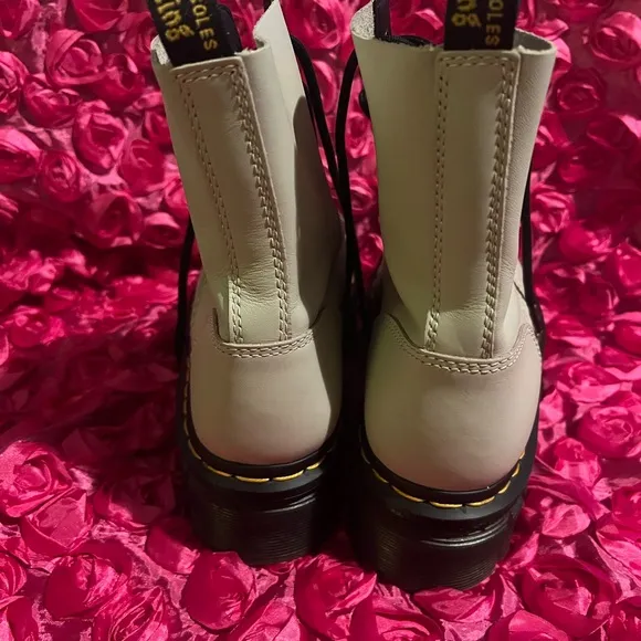 PLATFORM BOOTS Dr. Martens Women Audrick Nappa Leather Platform Ankle Boots