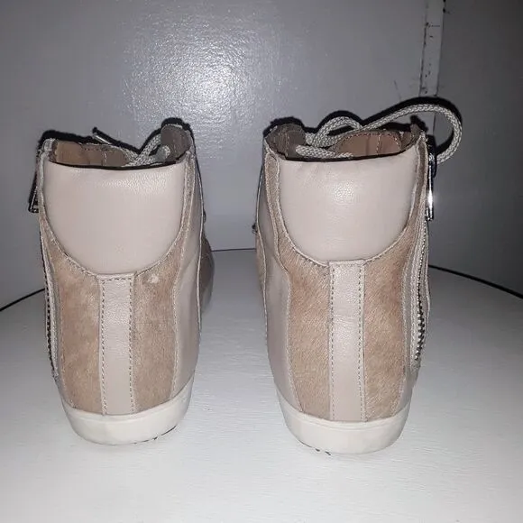 Pour La Victoire  High Top Sneakers Size 7