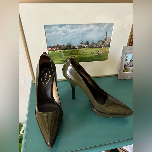 PRADA dark Olive green stilettos - 8 True to Size