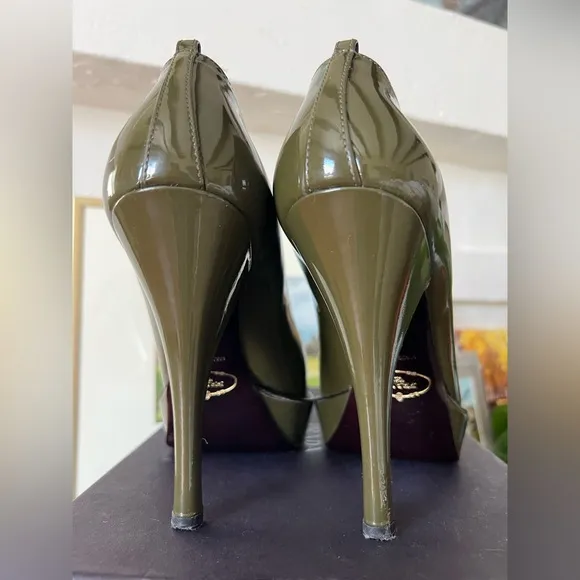 PRADA dark Olive green stilettos - 8 True to Size