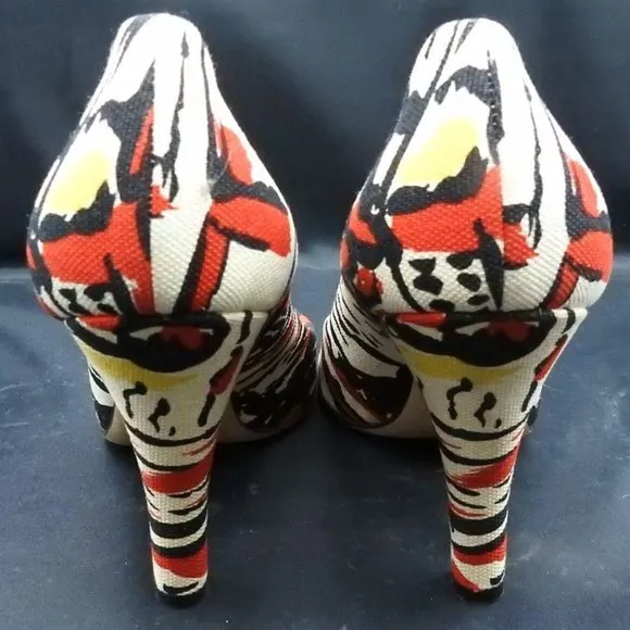 PRADA Printed artsy 3.75&quot; Pumps SZ 8.5 - LIKE NEW