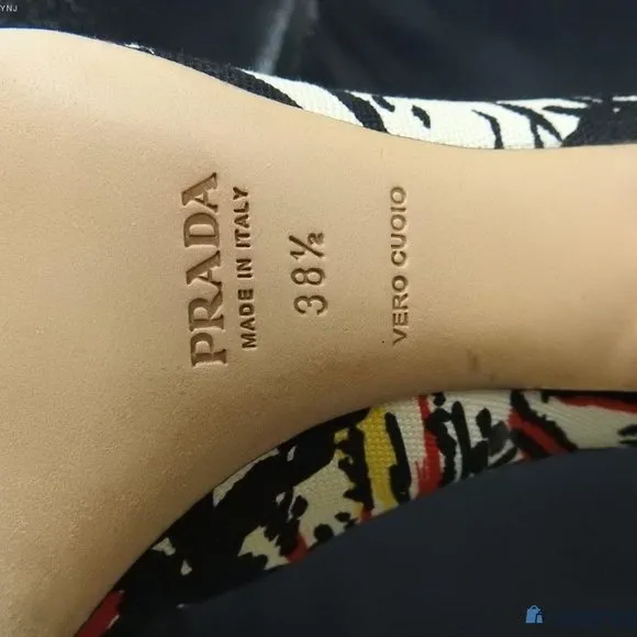 PRADA Printed artsy 3.75&quot; Pumps SZ 8.5 - LIKE NEW