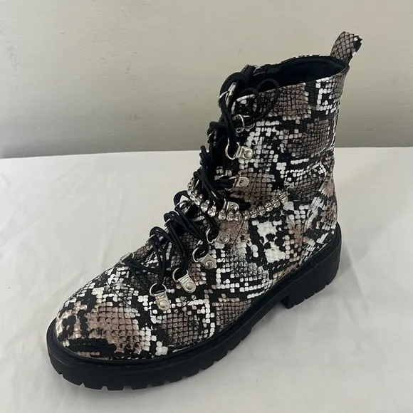 Pretty Little Thing Snake Diamante Detail Combat Ankle Boots Sz 9